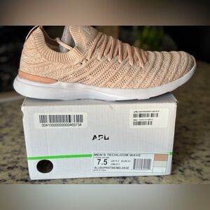 NWT | NIB | APL Peach Knit Techloom Wave Sneakers, Unisex, Men's Size 7.5